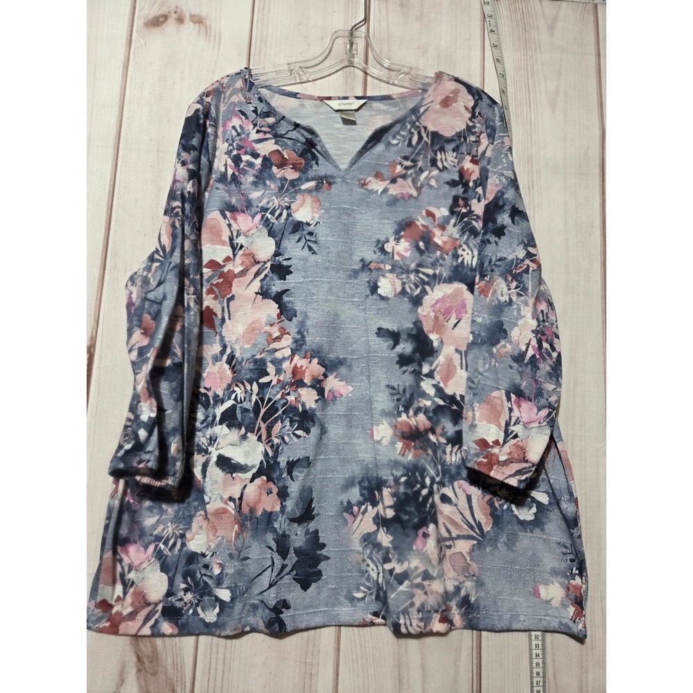 CJ Banks Shirt Woman 1x Blue Pink Floral‎ Print 3/4 Sleeve V-Neck